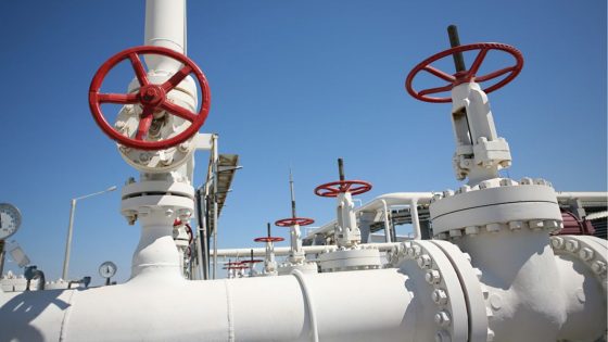 إسبانيا تبدأ تدابير الاستغناء عن الغاز الجزائري