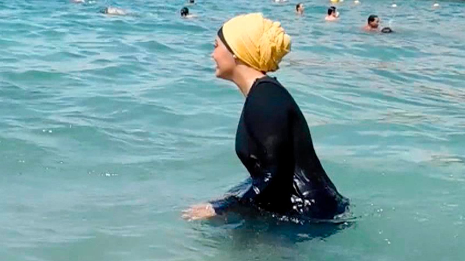 فرنسا