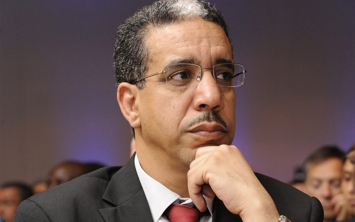 عزيز الرباح التفاهمة الوطن