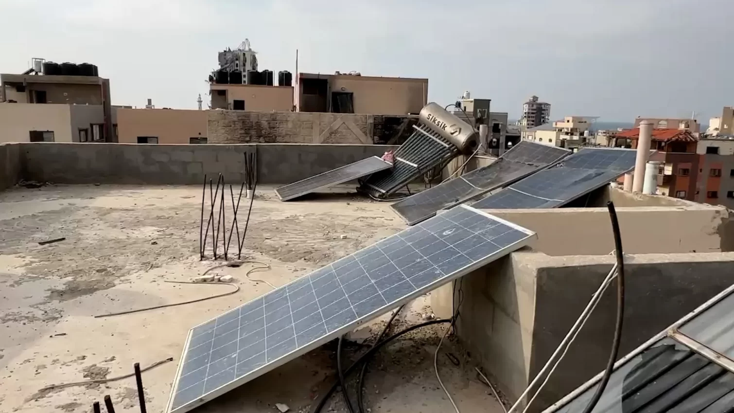 ألواح الطاقة الشمسية