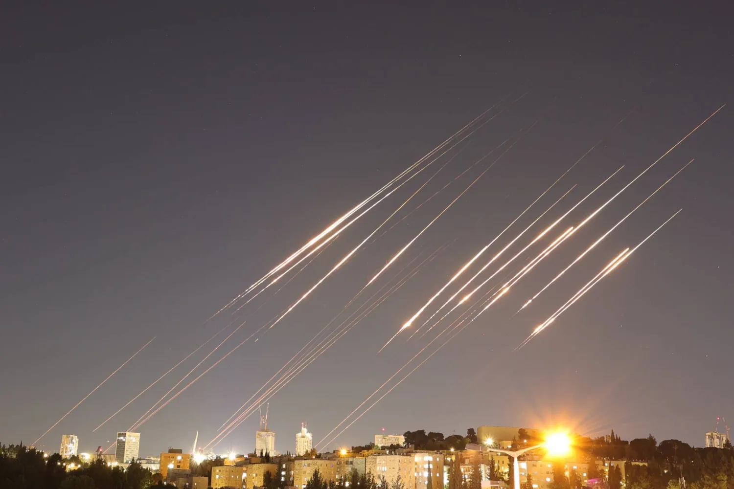 إيران الدفاعات