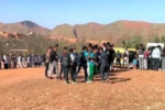 تلاميذ بجماعة تسقي يقاطعون الدراسة لليوم الثاني احتجاجاً على اختلالات النقل المدرسي
