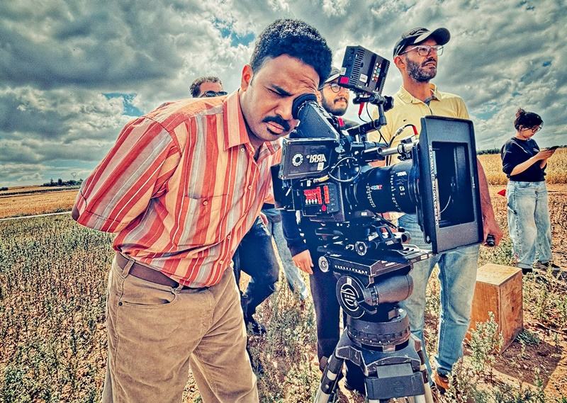 الفكاهي محمد باسو يشوق جمهوره لعمل سينمائي جديد بمشاركة نجوم من المغرب وخارجه