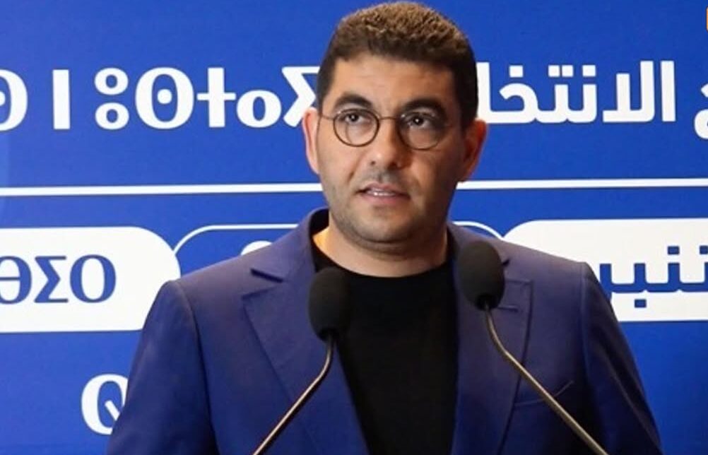 البام ينفي استفادة زوجة بنسعيد من صفقة طباعة ويلوح باللجوء إلى القضاء