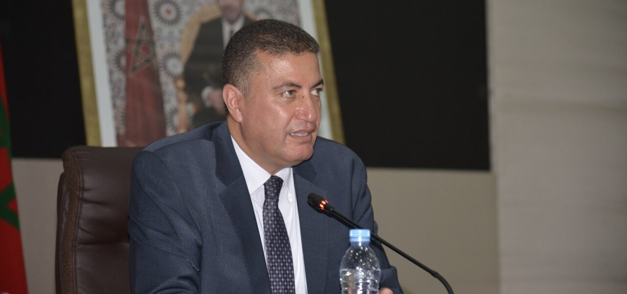 رئيس المجلس